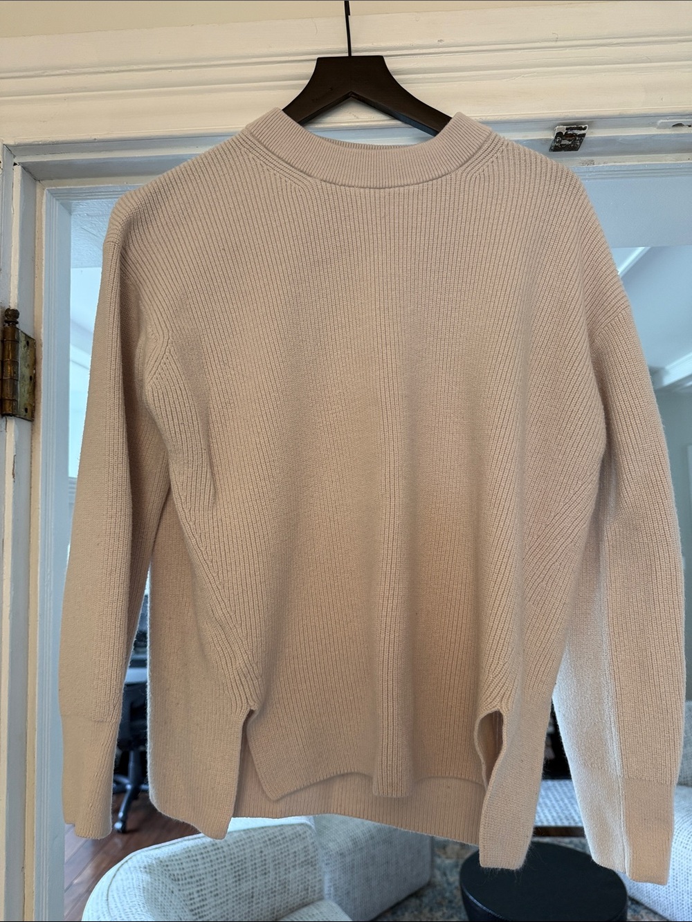 Lululemon Women’s Size 8 Cream Ribbed Sweater